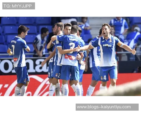 巴萨与埃因霍温激战正酣最终结果揭晓引发球迷热议